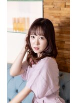 ミューテ(Mu-te) ピンクブラウンの甘さとインナーカラーで女性らしく