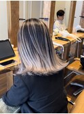 バレイヤージュグレージュハイライトダブルカラーケアブリーチ