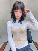 エイミー(Aimee)&nbsp;Aimee おすすめ ワインレッド×スパイラルパーマ