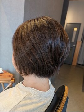 ショートボブ