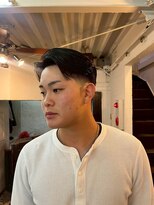 ビーバイエイトジェンツ(Bee by EIGHT GENTS)&nbsp;MEN’S HAIR/サーフカール/刈り上げセンターパート/心斎橋