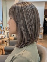 ヘアスタジオルース(HAIR STUDIO LUZ) 40代50代60代の大人ボブ/白髪ぼかしハイライト/堀江/北堀江