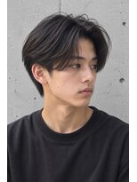 ORI. men’s hair by ENURE【オリ メンズヘア バイ エヌア】&nbsp;ニュアンスパーマ　毛流れセンターパート