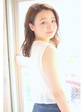 ミュージアム(MUSEUM) ■MUSEUM■柔らかココアベージュカラー☆ミディアム♪