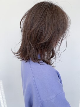 ビーチ(Beach) ゆる巻き外はねヘア