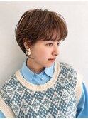 コンパクトな耳かけショートカット