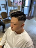 スキンフェード×サイドパート