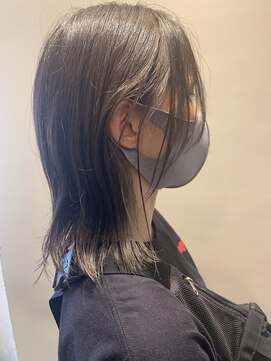 クローバー(CLOVER) イヤリングカラー(ペールシルバー)くすみミディアムスタイル