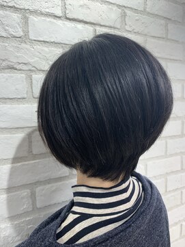 ルスト(L.u.s.t) ショートボブ