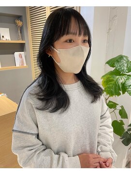 コフィー バイ メルト 吉祥寺(cofy by melt) 【松本咲花】韓国風顔まわりカット/暗髪オリーブグレージュ