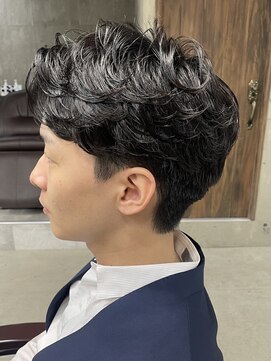 フイ 自由が丘(men's salon Hui) メンズ/アップバング/ツーブロックマッシュ/束感ショート波巻き