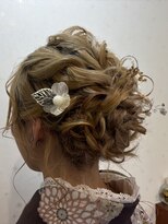 アレイズ ツクダ(ArayZ Tsukuda) A卒業式ヘア、着付け