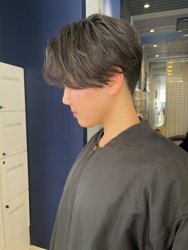 コワファースト 大分(COIFF1RST) 刈り上げマッシュ