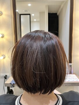 ミリ 千歳烏山(Mili CARE&SPA) 白髪ぼかしハイライト