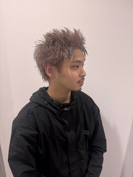 シカ 神戸三宮元町店(Cica) スパイキーショート メンズ ハイトーン ブリーチ 三宮