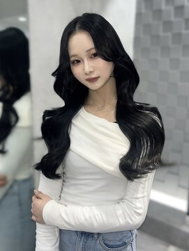 ジーナ 名駅(XENA.) 《karen1》艶ブラック / レイヤーカット/透明感カラー/韓国ヘア