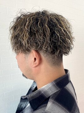 ヘアーアンドビューティーガーデン(HAIR AND BEAUTY GARDEN) 栃木メンズ緩めニュアンスパーマシャドウパーマセンターパート