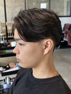 バルバオ サロンドベレーザ 大須(BALBAO salon de belleza) センターパート×ナチュラルパーマ