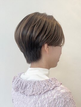 大人ショート/モカベージュ/透明感カラー