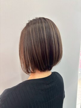 ヴィムヘアー 天神店(VIM hair) 大人可愛い♪立体感ハイライト×前下がりボブ