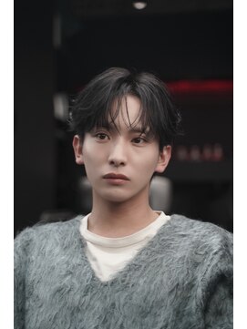 ケイ(K) シースルーフェザーショート