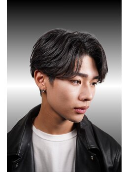 グロウ 天神店(growth)の写真/【平日21時まで】仕事終わりOK◎実力派Stylistが"ON/OFF決まるStyle"をご提案！[眉毛カット/ヘッドスパ]