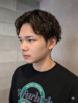 ワンワンオー バーバーショップ コンチネンタル(@110 BARBER SHOP continental)&nbsp;韓国風センターパートツーブロック