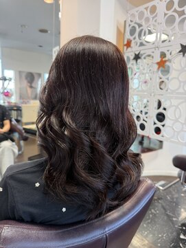 サロン ド 榮(Salon de 榮) 暖色系ブラウン