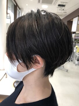 リョージ オブ ジェネレーション(Ryoji of GENERATION) くびれ 丸み コンパクトショート