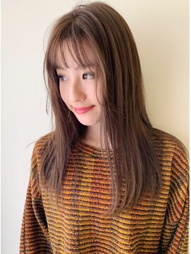 ハナレ(hanare) シースルーバングの大人ストレートヘア