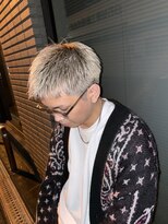 イーラ(era)&nbsp;ホワイトカラー×短髪