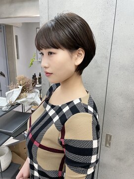 ヴェイン 渋谷(vain) 渋谷 20代30代40代 大人美人ひし形ショートボブ 小顔カット