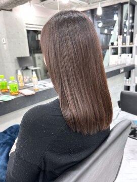 エンディアリング 東銀座(Endearing) 黒髪/グレーベージュ/レイヤーロング/前髪パーマ/銀座/東銀座