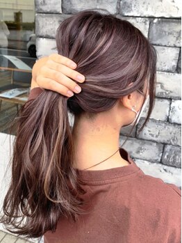 ラヴィエール(LAVIERE by R-EVOLUT)の写真/〈ハイライト＋トリートメント¥12500〉流行りのハイライト、インナーカラーで魅力が引き立つ◎【柏/柏駅】