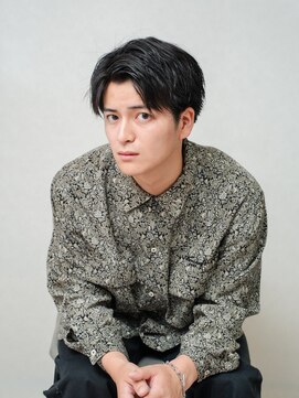 ウォルク(WOLK) センターパート/大人ヘア/フェザーパーマ