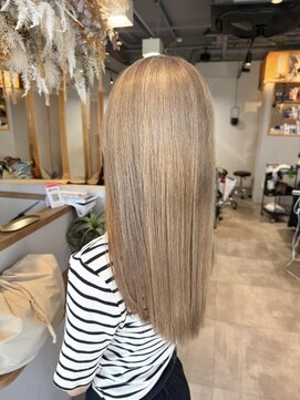 レオン(Re:ON) ハイトーンベージュ