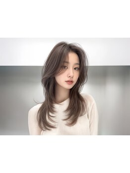 《理想の素直なサラ艶ストレートと髪質改善♪》一人ひとりの髪の状態に合わせた施術で自然なストレート髪へ