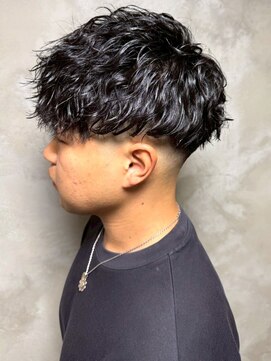 ディスイズバーバーサード(THIS IS BARBER 3rd) ツイストスパイラルパーマ ツーブロック マッシュ フェード