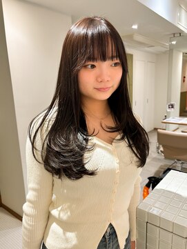 エミィ(emme) 韓国風レイヤーカット【立川】