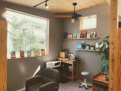 オトナリ hair salonの写真