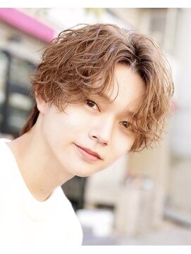 オーシャントーキョーウエスト 心斎橋 (OCEAN TOKYO WEST) 波巻きパーマツイストスパイラルパーマセンターパートウルフ