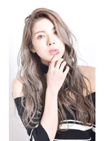 ヘアーサロン スイッチ(HairSalon SWITCH)&nbsp;女性らしさを引き立てる、リラクシーセミディ