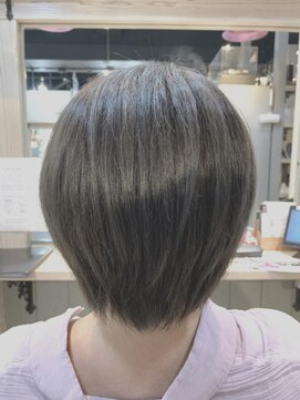 アルテシア 川口東口(Artesia by anyhow) 透明感のある落ち着いたカラー