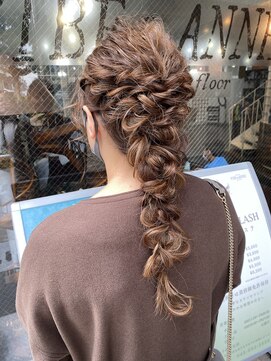 バイブアンドアネックス(VIBE & ANNEX) 《momoka》編み下ろし結婚式お呼ばれパーティー石川町横浜