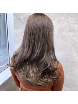 キャラ シャローネ 池袋(Chara Chalone) アッシュグレージュ