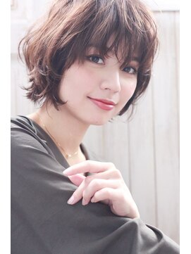 ラべリー 池袋(LOVELEY) ナチュラルショート ヘアカラー 【池袋】