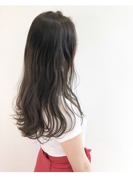 アトレ(attrait) ＊オリーブグレージュ 透明感 ロングヘア 天王寺美容室 大阪