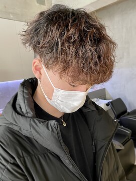 エリマ 調布(elima) 波巻きパーマ/ツイストスパイラル/無造作マッシュ/ツーブロック