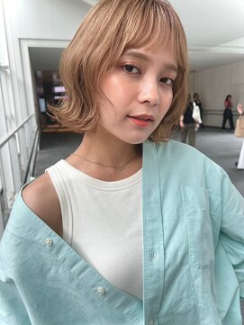 ランテルディ 渋谷(LANTERDIT) 外ハネボブ　オン眉　顔周りカット　ベージュ