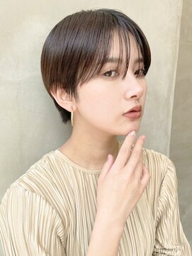 ラーサ(LaHzA) 大人ショートボブ黒髪ショートカットマッシュショート前髪あり